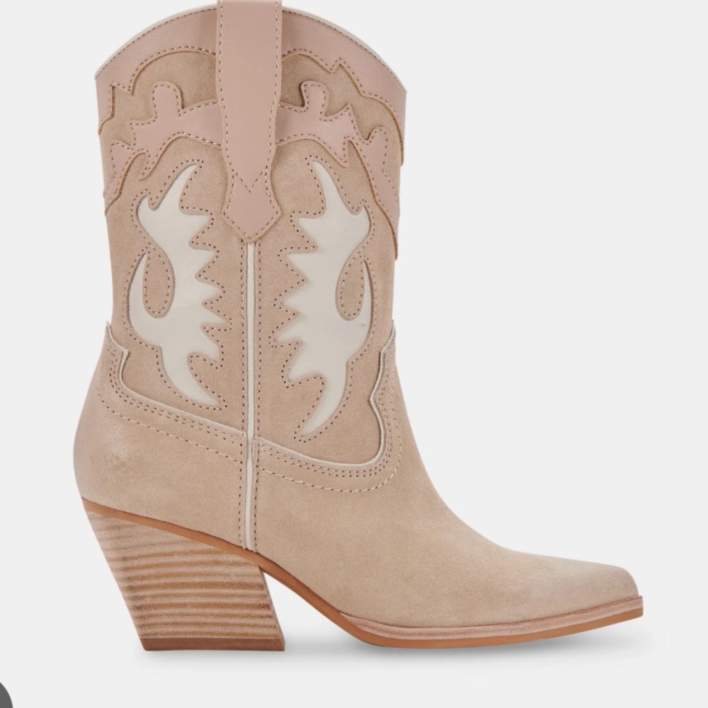 Dolce Vita Landon boots in dune suede
